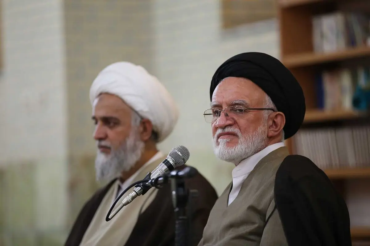 تخریب مسجد شهید دستغیب به هر بهانه ای پذیرفتنی نیست
