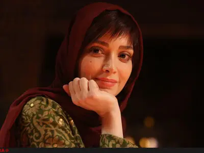 سینا سرلک برای زیر سقف دودی خواند+فیلم