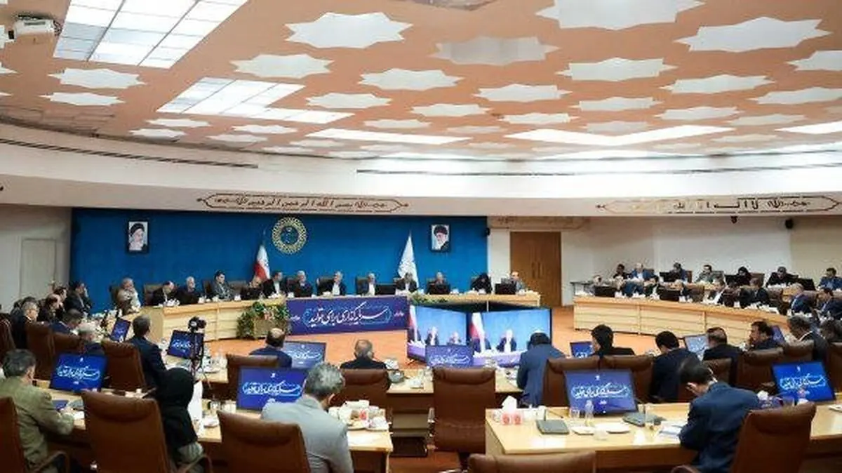 تشریح برنامه‌های دولت برای تحقق شعار سال با تاکید بر توسعه متوازن استان‌ها