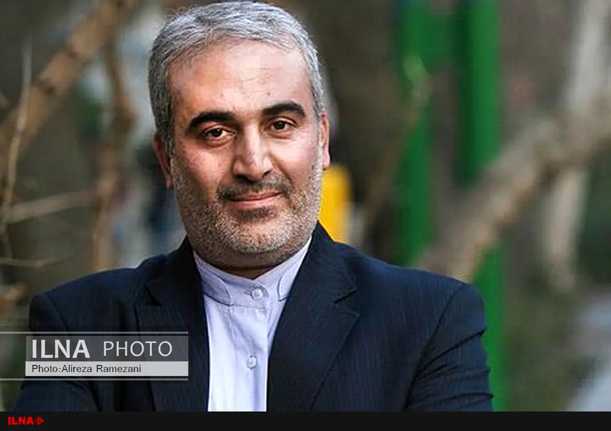 عارف و لاریجانی حقوق ملت را بر منافع شخصی ترجیح می‌دهند