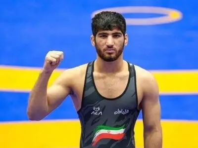 چشم کشتی‌گیر ایرانی برای بار سوم جراحی شد
