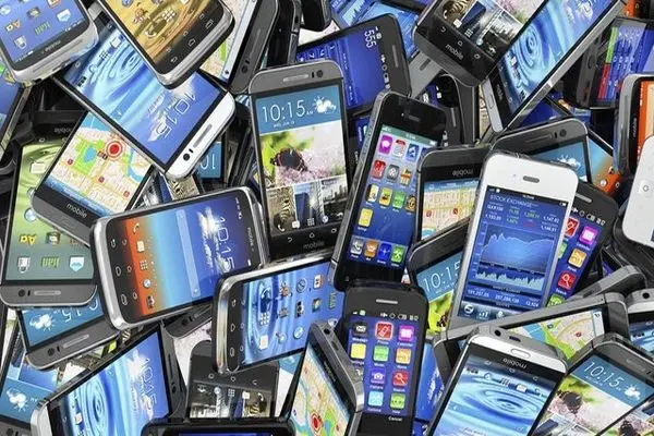 حقوق ورود تلفن همراه تعیین شد