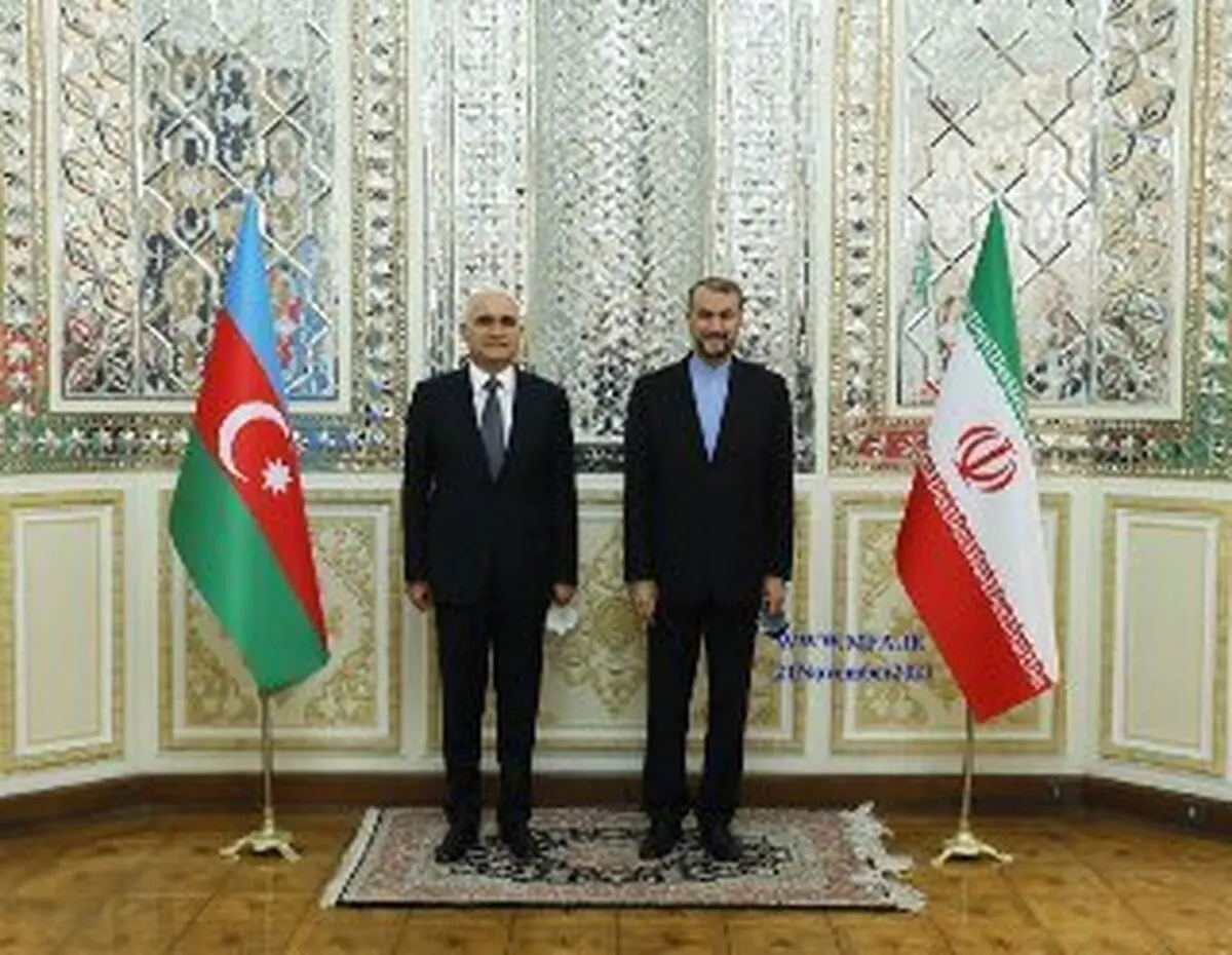 تاکید وزیر امور خارجه بر برقراری مجدد پروازها میان ایران و آذربایجان