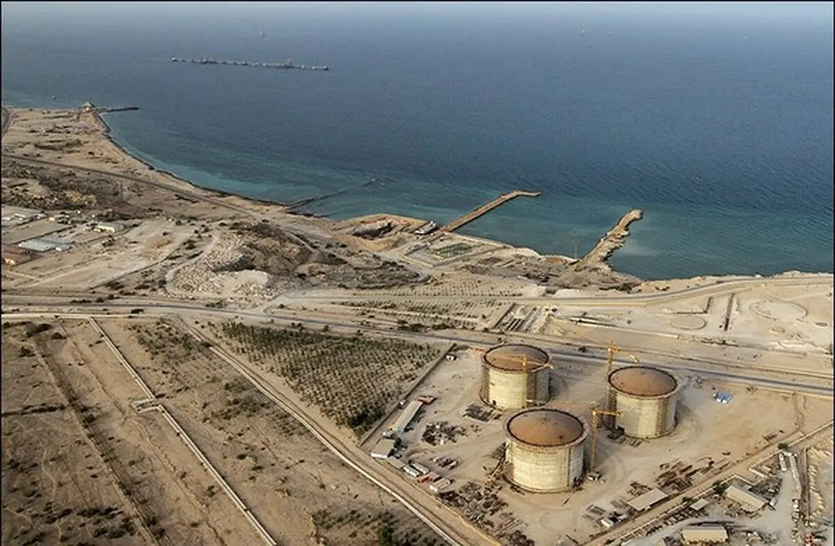 درخواست برای احداث درمانگاه تامین اجتماعی در  خارگ/جلسات مثبت با محیط زیست برای دریافت حق آلایندگی جزیره