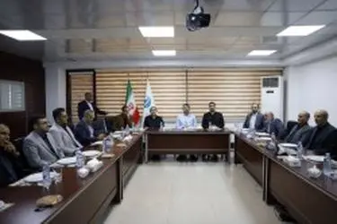 بازدید مدیرعامل سازمان منطقه آزاد کیش از اداره کل حراست در گرامیداشت روز حراست