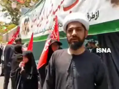 روحانی پاکستانی: ما فقط برای تشییع نیامده‌ایم برای بیعت با رهبر جدیدمان آمده‌ایم+ فیلم