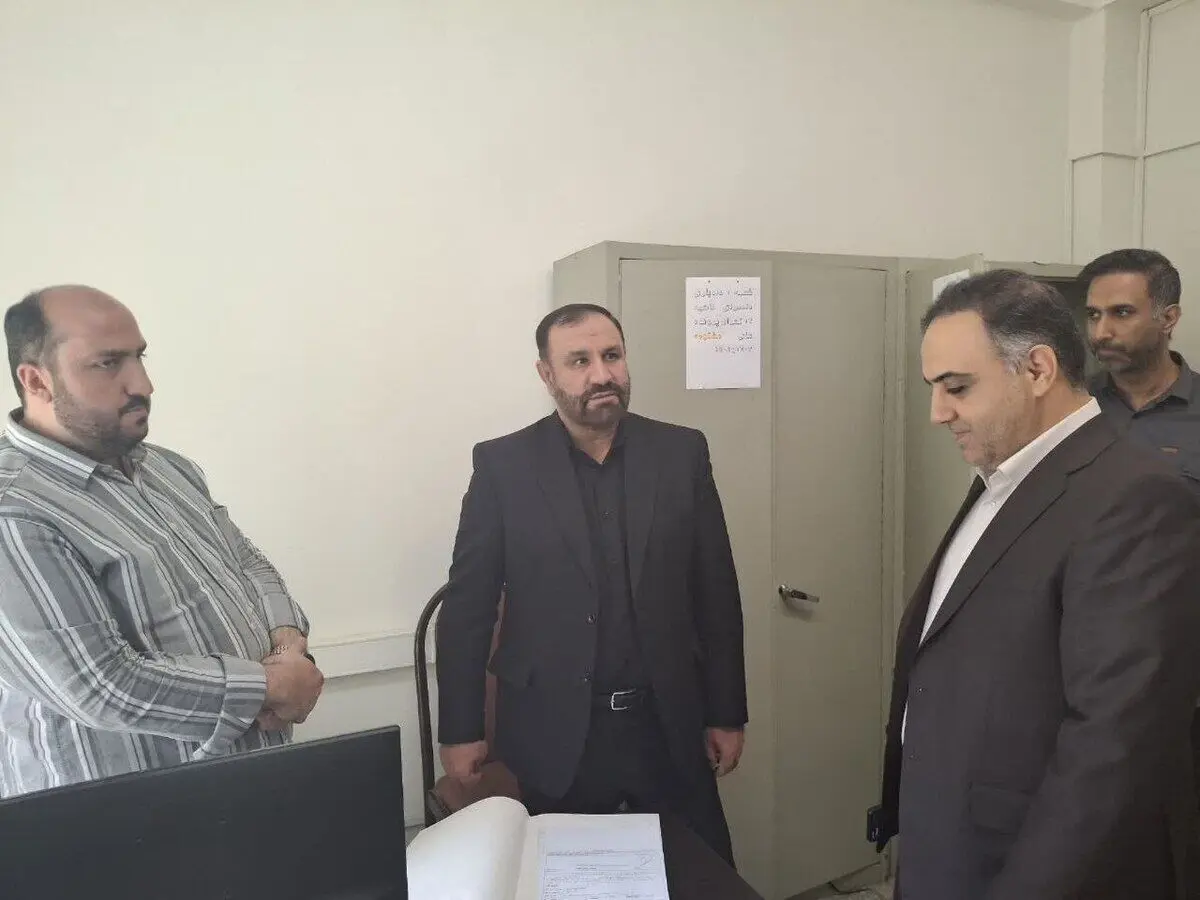 بازدید سرزده دادستان تهران از دادسرای ناحیه ۱۲