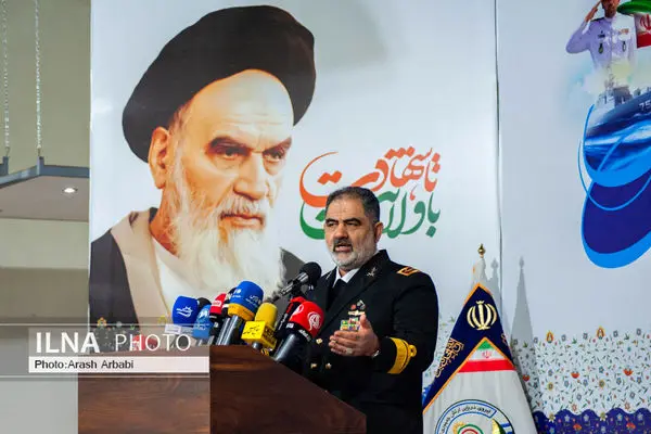 الادميرال ايراني: نخطط للقيام بدوريات مشتركة مع الدول المجاورة في جميع المحيطات