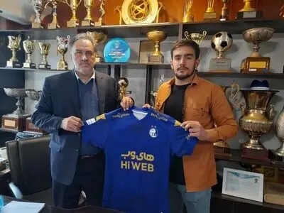 دروازه‌بان پرسپولیسی با قرارداد رسمی به استقلال پیوست