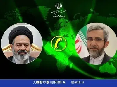 في حدیث مع رئیس بعثة الحجاج الإیرانیین.. باقري: الخارجیة الایرانیة ستبذل قصارى جهدها لتسهیل حج المواطنین الإیرانیین