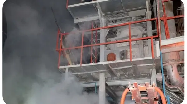 آتش در یک کارخانه تولید شیشه و بلور قزوین مهار شد