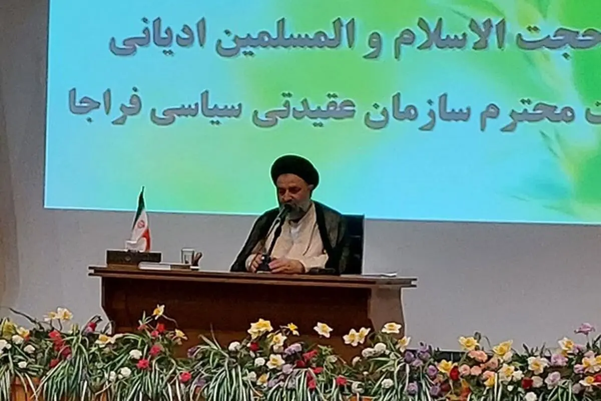 امسال ۱۰ هزار از کارکنان پلیس به کربلا اعزام می‌شوند/ مجموعه انتظامی در مقابل بی‌غیرتی و بی‌حیایی عده‌ای معدود خواهد ایستاد 