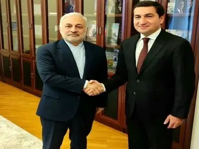 دیدار جلال زاده با دستیار رئیس جمهور آذربایجان
