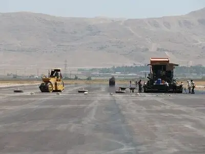 آغاز روکش آسفالت و لغو پروازهای فرودگاه خرم آباد به مدت 2 ماه