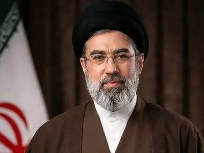 قائد الثورة الإسلامیة یعرب عن شکره لعلماء أهل السنة لتعاطفهم ومبایعتهم