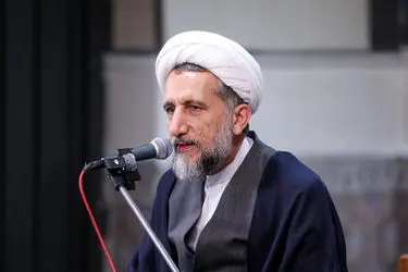 مسئولان در مسیر خدمت صادقانه و پرهیز از حاشیه‌سازی حرکت کنند