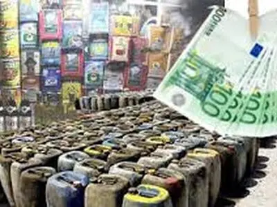 تفاهمنامه همکاری بورس کالای ایران و ستاد مبارزه با قاچاق کالا و ارز 
