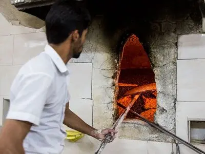 کارگران خباز سال ۱۴۰۰ را چگونه گذراندند؟ / دستمزد تعیین شده در شورای عالی کار به خبازها تعلق نگرفت
