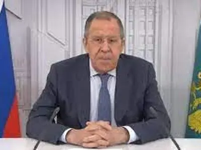 غرب کشورهای مستقل را هدف قرار می‌دهد