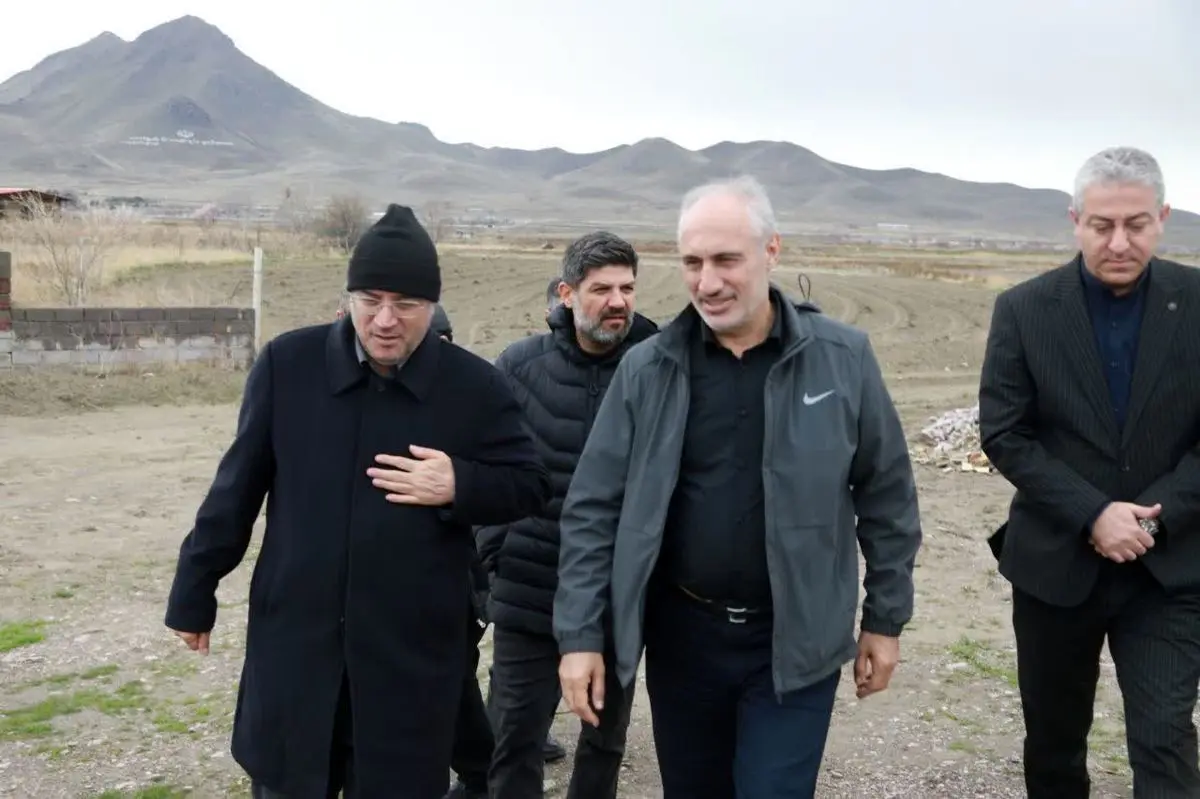 آزاد راه ارومیه_تبریز شریان اقتصادی برای تقویت مالا و مسافر در منطقه است/لزوم تسریع در عملیات اجرایی قطعات باقی مانده