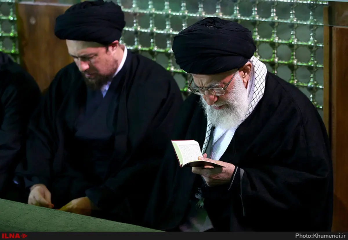 فیلم/حضور رهبر انقلاب در مرقد مطهر امام راحل و گلزار شهدای بهشت زهرا 