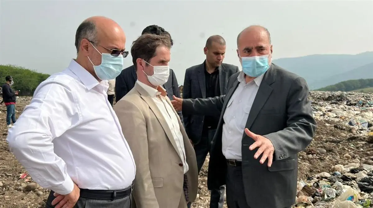 همه باید در کنار هم جهت حل معضل چند ده ساله پسماند به شهرداری کمک کنیم