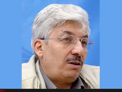 هدایت آقایی از زندان آزاد شد