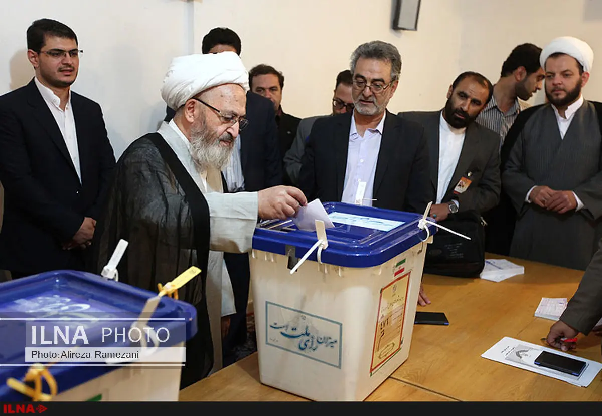 آیت‌الله سبحانی: شرکت در انتخابات لازم است