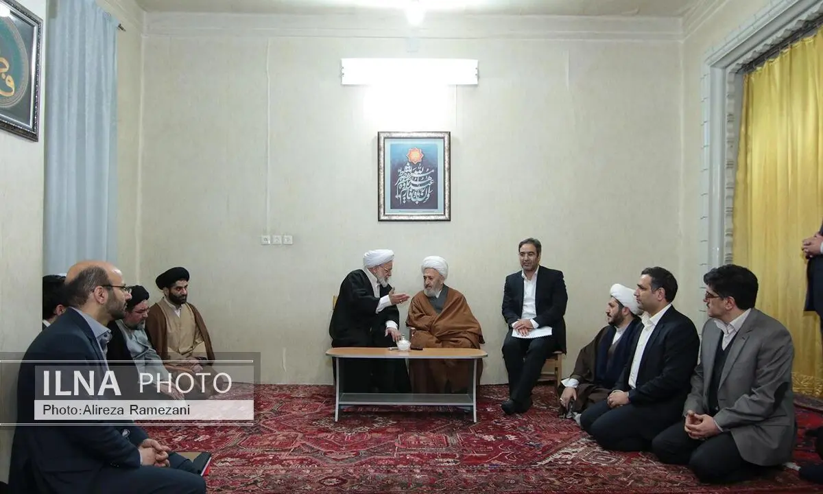 افتتاح مرکز مطالعات کاربردی مالی اسلامی/ دیدار با مراجع عظام تقلید و بازدید از بورس منطقه ای قم 