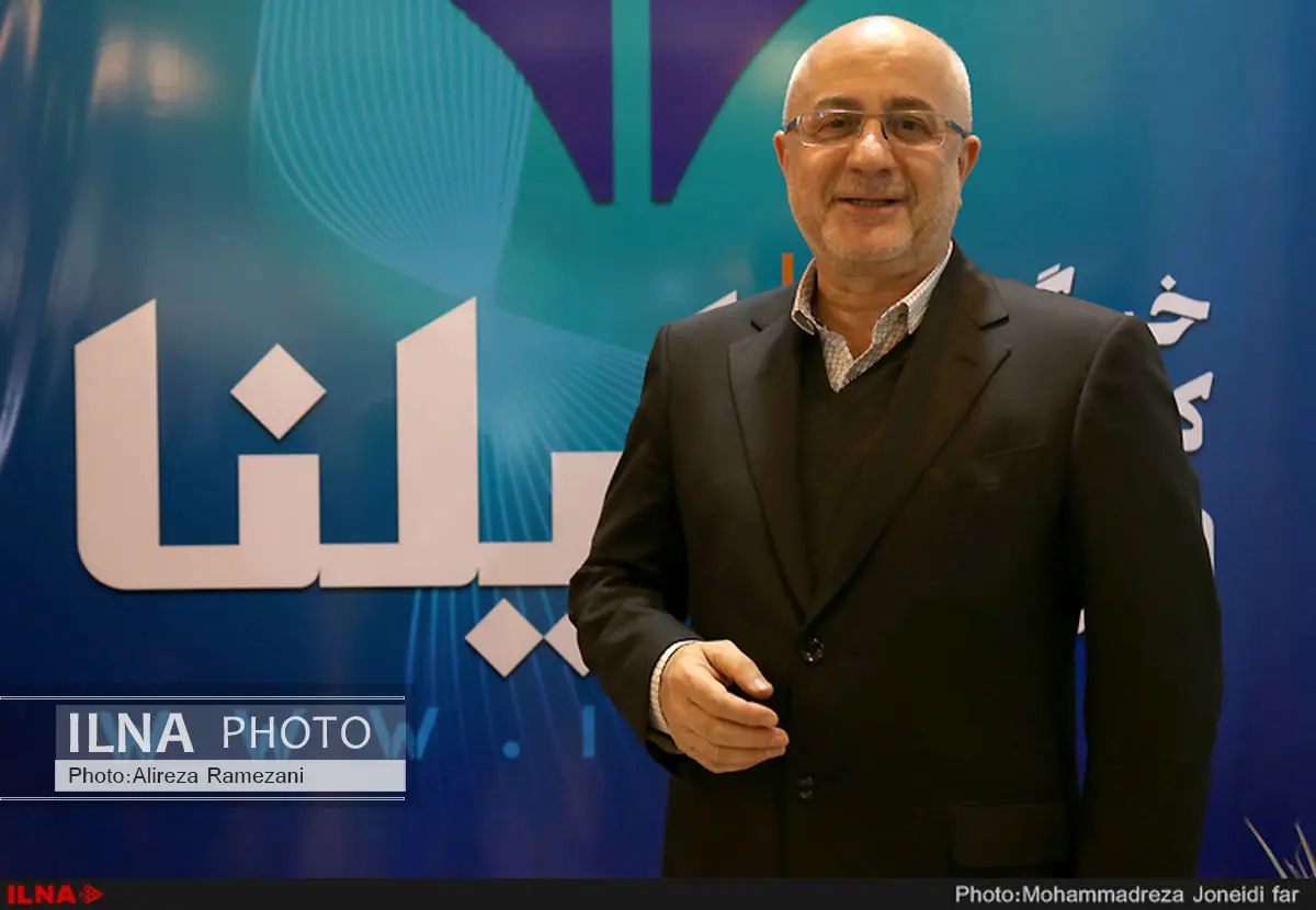 برای خروج آثار مجوزهای لازم را دریافت می‌کنیم