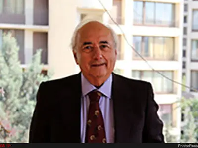 بیسوادی مردم کارِ مشروطه‌خواهان را خراب کرد/تزار نمی‌خواست بیماری آزادی‌خواهی از ایران به روسیه سرایت کند