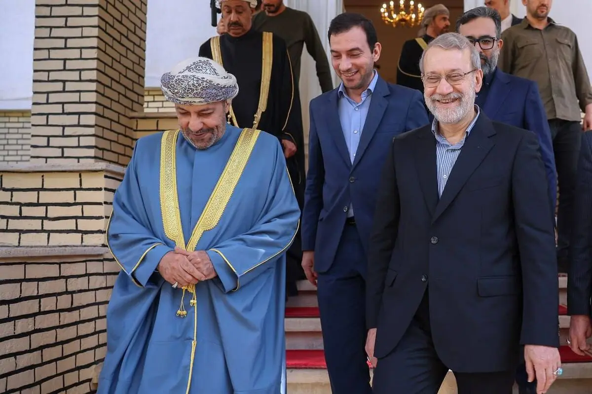دعوة عُمانية رسمية إلى لاريجاني لزيارة مسقط... تأكيد متبادل على توسيع التعاون الاقتصادي والأمني
