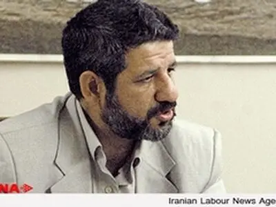 رهبری مسئولان کشور را موظف به حمایت از دولت کردند