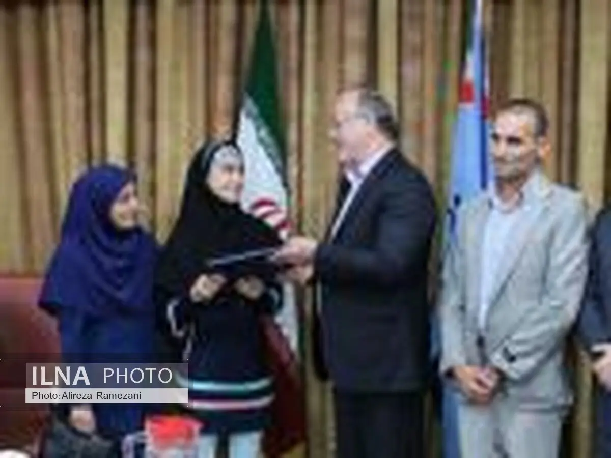 تجلیل استاندار از مبینانژاد و دو بانوی ورزشکار قهرمان جهان