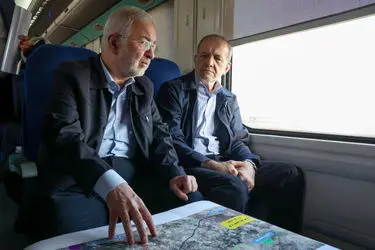 پزشکیان از خطوط راه آهن حومه ای استان تهران بازدید کرد