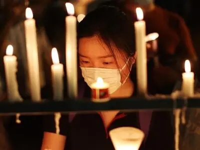 Thousands defy ban to attend Hong Kong vigil for Tiananmen Square