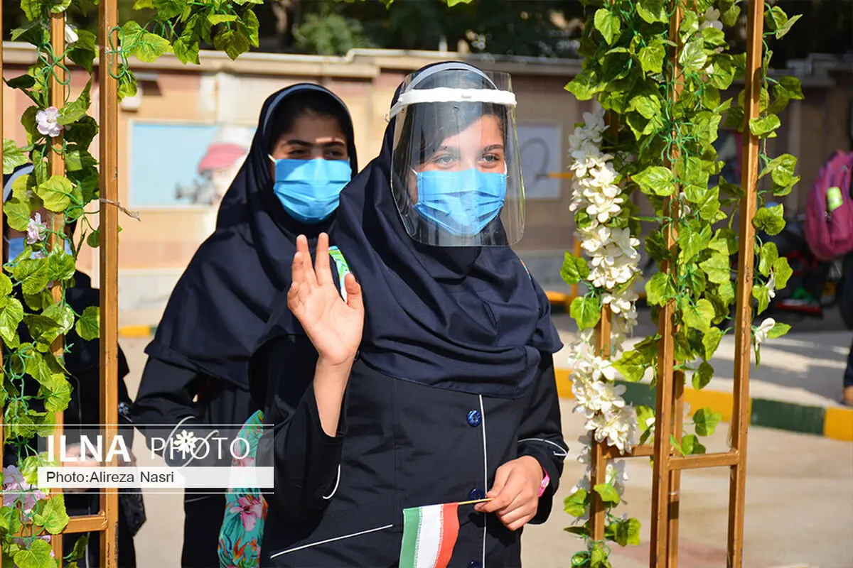 نحوه بازگشایی مدارس تصمیم ستاد مبارزه با کرونا بود/ وزارت آموزش و پرورش آماده آموزش مجازی و آنلاین است