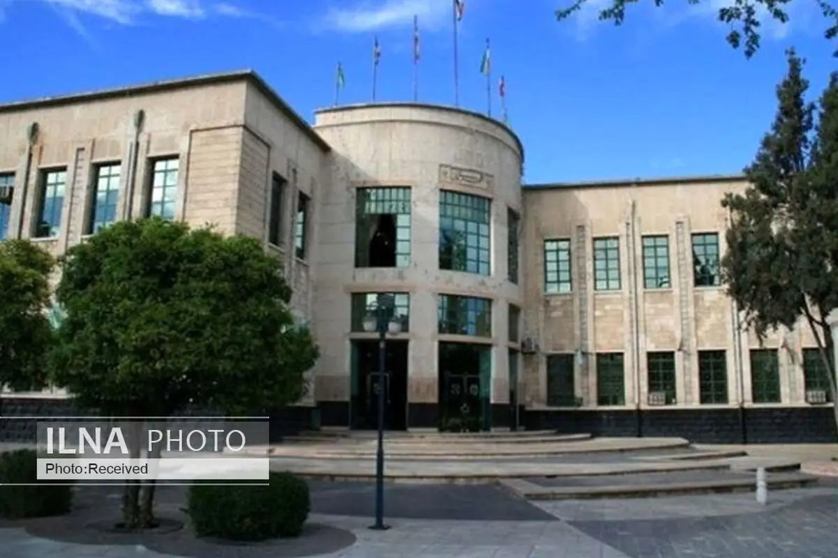تبدیل وضعیت نیروهای شهرداری باید شفاف شود/ فراری دادن سرمایه گذار هنر نیست