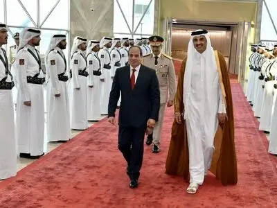 دیدار السیسی با امیر قطر در دوحه