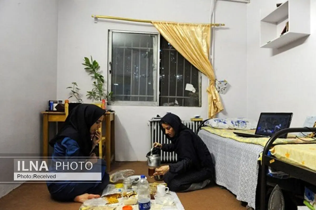 ظرفیت دانشجویان در خوابگاه‌ها برای جلوگیری از شیوع کرونا باید به حد استاندارد برسد/ ارائه پیشنهادهایی برای چگونگی برگزاری امتحانات در دانشگاه‌ها
