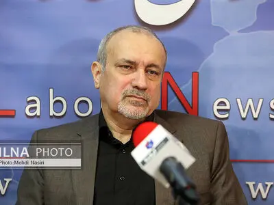 الزام «پیش ثبت‌نام» برای شرکت در انتخابات، چالش بزرگی پیش‌روی اصلاح‌طلبان قرار داده است/ فرصتی برای متقاعد کردن کاندیداهای اصلی خود نداریم
