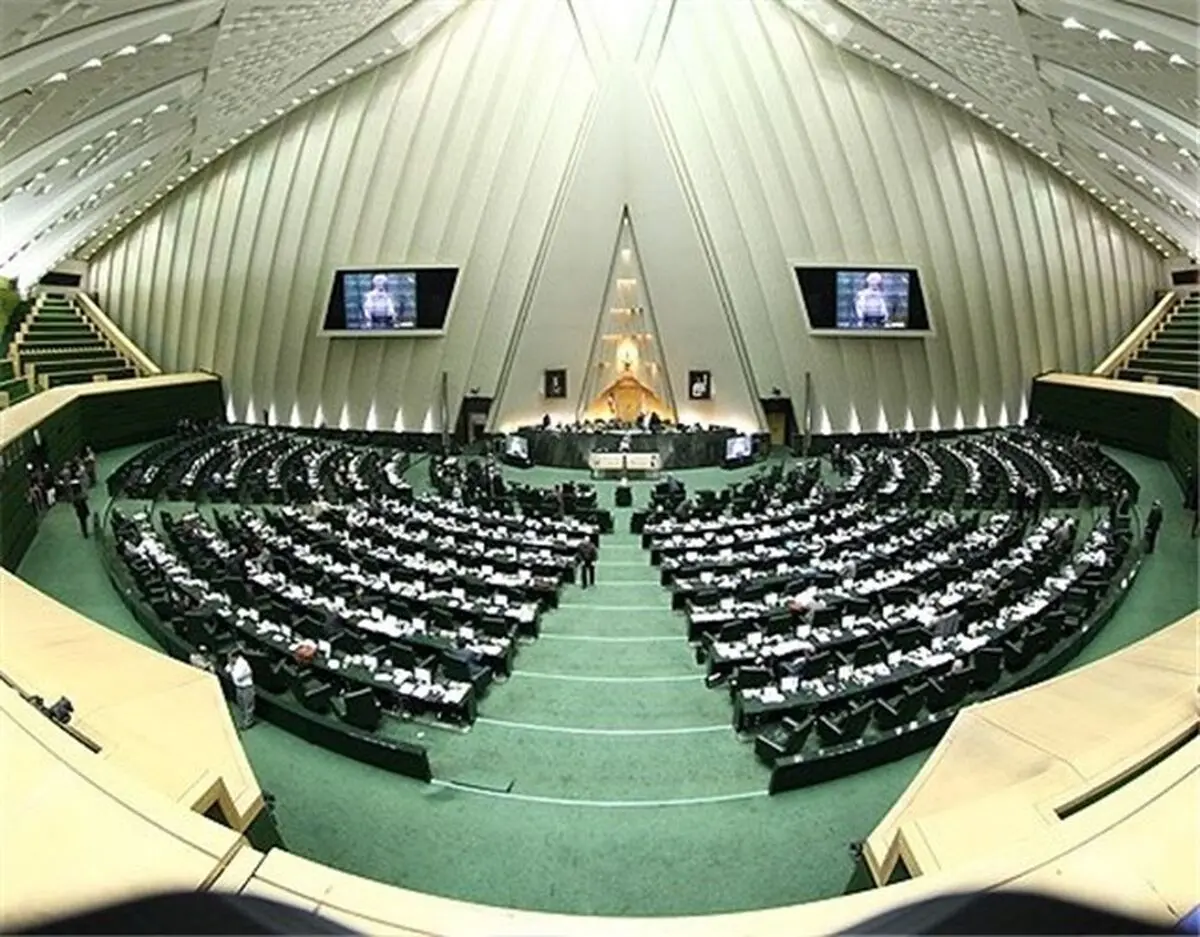 تشکر نمایندگان مجلس از عملکرد طیب نیا در وزارت امور اقتصادی و دارایی