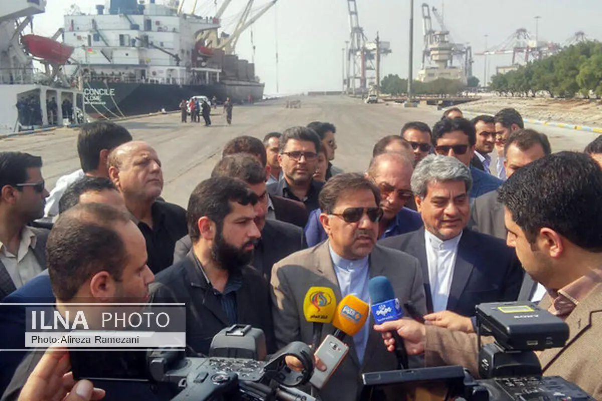 انعقاد قرارداد ۶۲ میلیارد تومانی خروج مغروقه‌ها از آبراه اروند