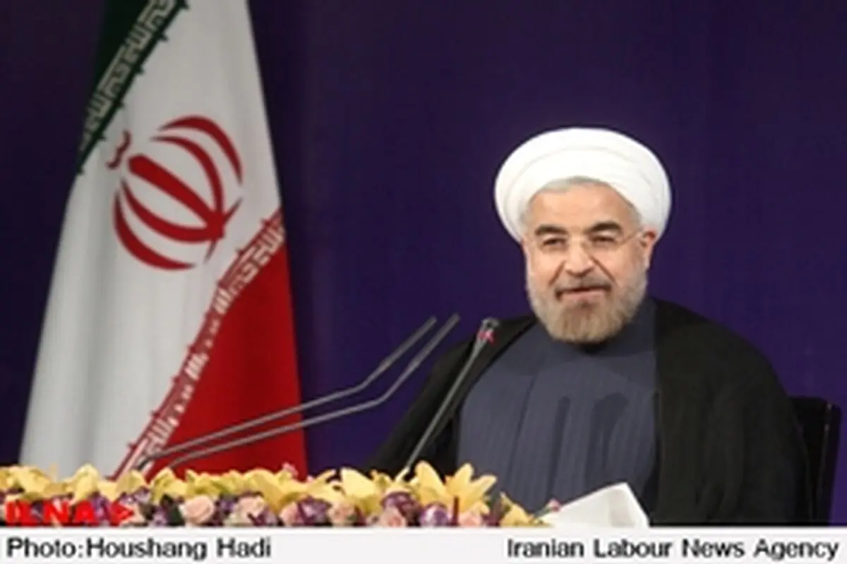 نباید در فناوری و افتخارات ملی٬ سیاسی‌کاری کرد