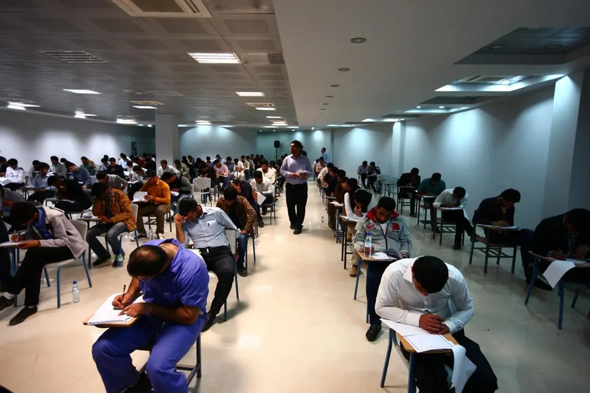 بیش از 10 نفر از فارس در آزمون استخدامی وزارت بهداشت شرکت می‌کنند