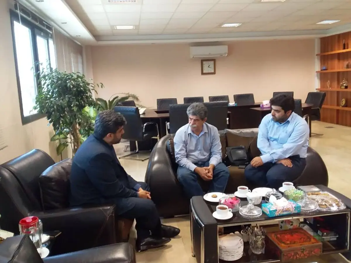 دیدار مدیرکل دفتر موسیقی با  علی‌اکبر مرادی نوازنده تنبور