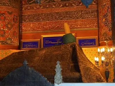 رعایت میزان شریعت؛ از رموز موفقیت مولوی