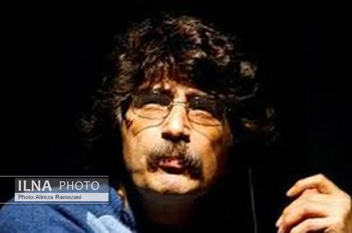 نمایش‌خوانی متنی از محمود استادمحمد در تماشاخانه فانوس