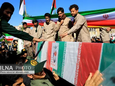 بدء مراسم تشییع جثامین شهداء الاعتداءات الارهابیة في کرمان
