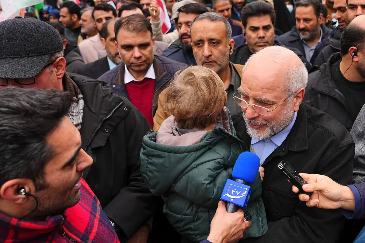 باید با کار جهادی، محبت‌ها و حضورهای به‌موقع مردم را جبران کنیم